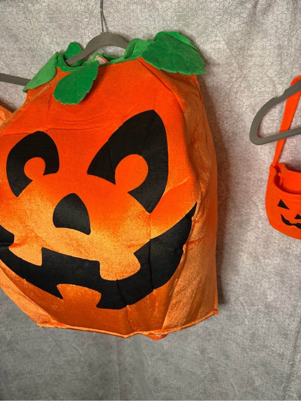 Pumpkin Costume 3T - Picture 5 of 7